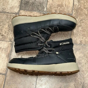 Columbia Size  9